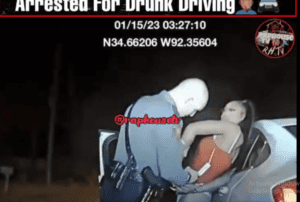 Woman tells police officer she will have sex with him to get out of DUI
