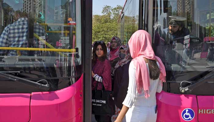 Pink Bus Service Karachi Route Map and Ticket Price