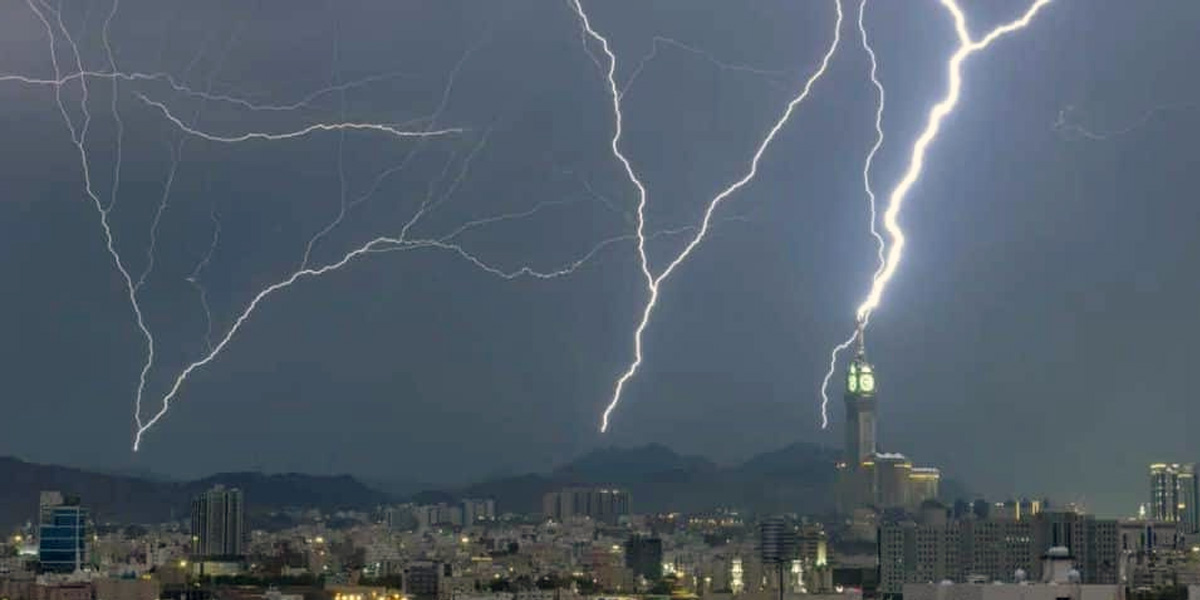 Thunderstorm in Makkah